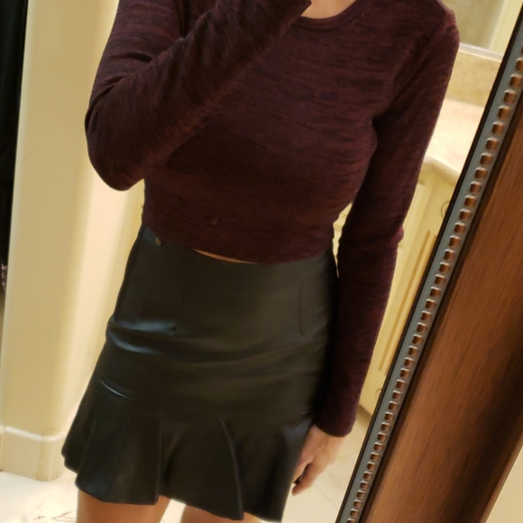 Forever 21 long-sleeved cropped knit top, S - Picture 8 of 16